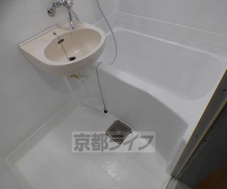 バス・シャワールーム　セパレートです。