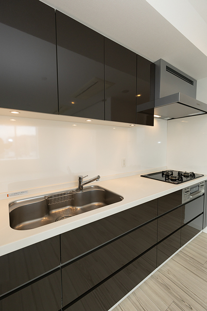 キッチン　※写真は同タイプ住戸です。