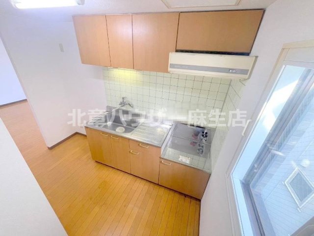 キッチン　コンパクトなキッチンで掃除もラクラク