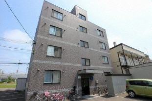 建物外観　外観は落ち着いています
