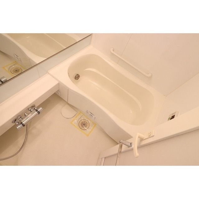 バス・シャワールーム　※別部屋の参考写真です。