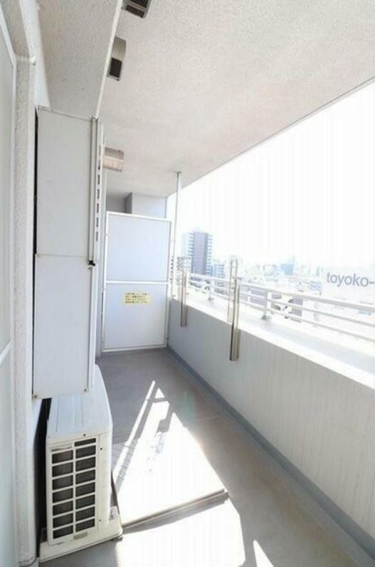バルコニー　※別部屋の参考写真です。