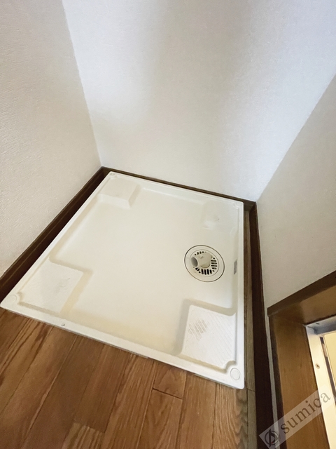 洗面設備　室内洗濯置き場を完備