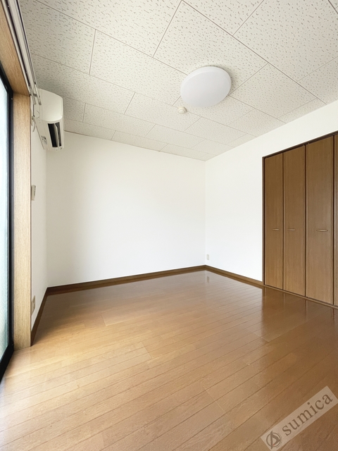 居室・リビング　室内はキレイにリフォーム済です♪♪