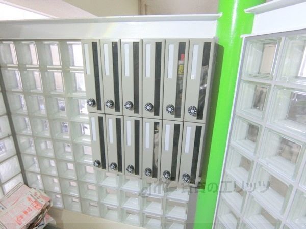 エントランス　集合ポスト