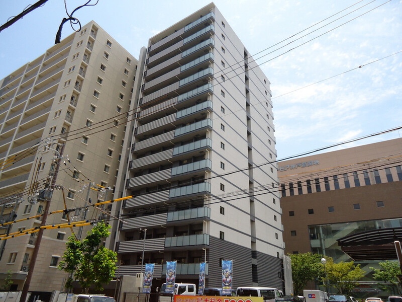 建物外観　シャープなデザインが印象的な洗練の住まい