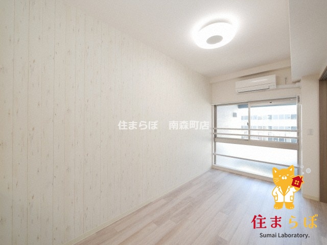 居室・リビング　「“合う暮らし”を、LINEで一緒に描こう。」