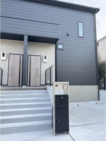 エントランス　お洒落な建物デザイン♪