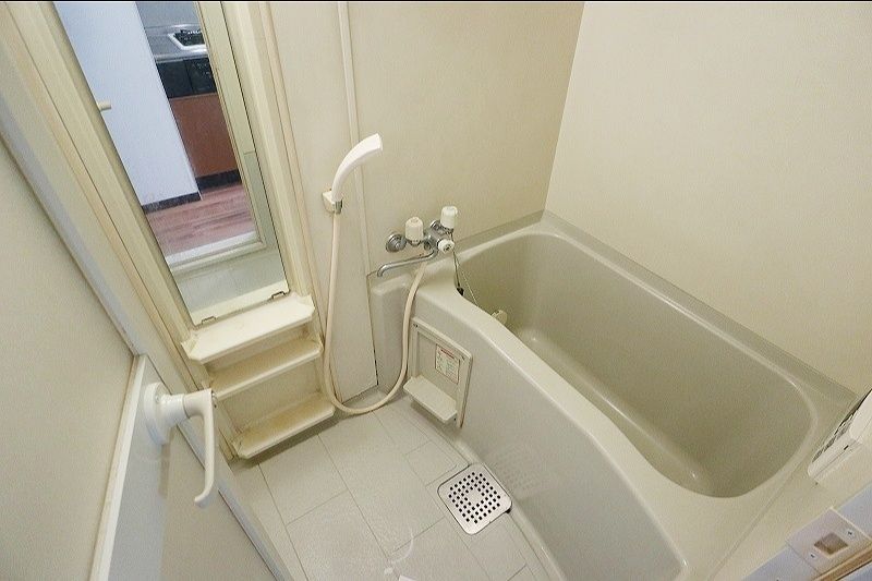 バス・シャワールーム　バス