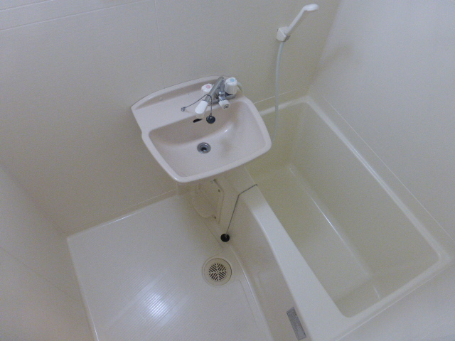 バス・シャワールーム　給湯式バスルーム