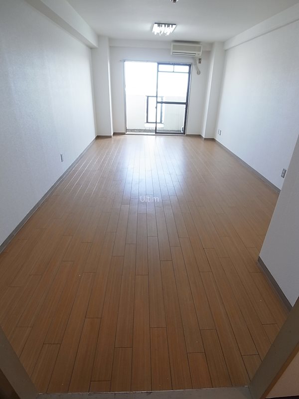 居室・リビング　違うお部屋の写真です。ご参考までに