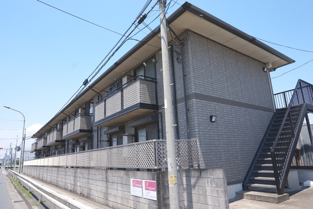 建物外観　２　階建て全１０　戸の軽量鉄骨アパート★