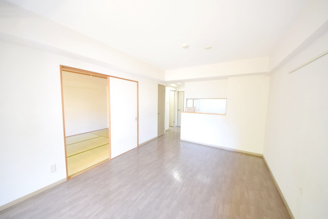 居室・リビング　～家族団欒はこちらです～別号室参考写真