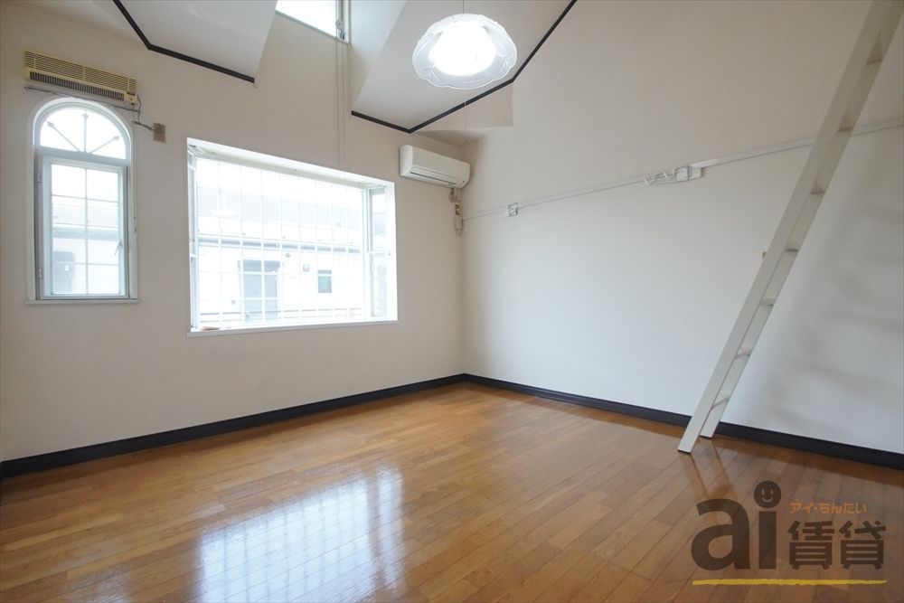 居室・リビング　※別号室写真