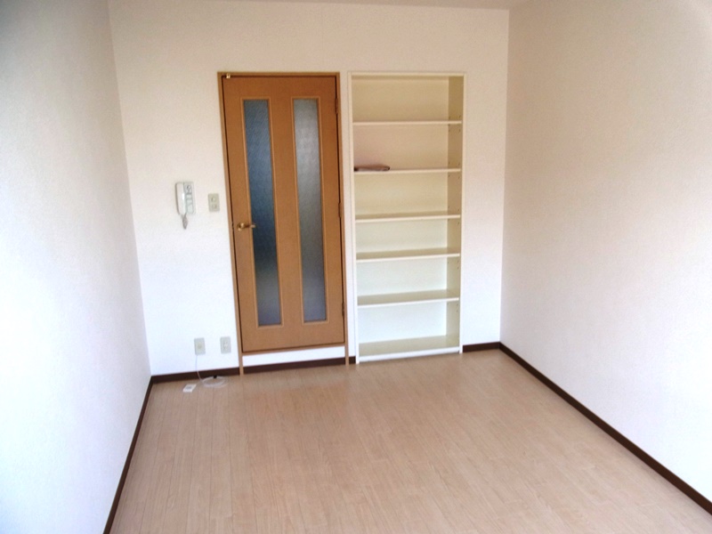 居室・リビング　エアコン付きで初期費用を抑えられます☆