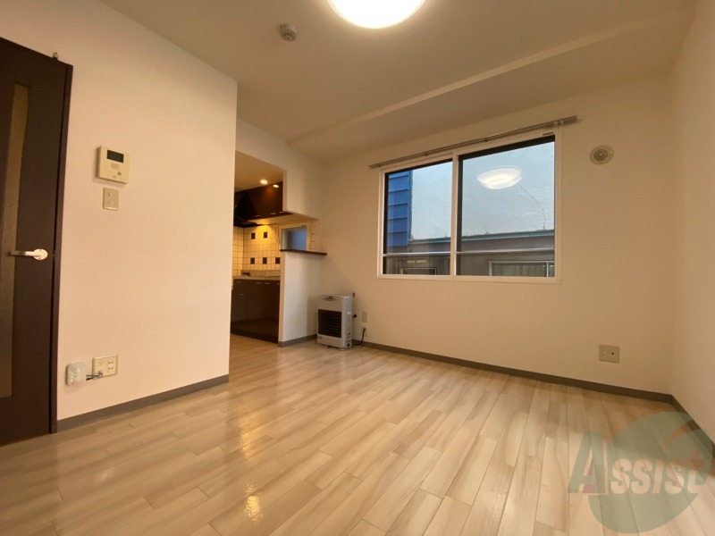 居室・リビング　広くてキレイなお部屋が広がっていて、充実した生活が送れそう。