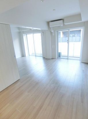 居室・リビング　☆綺麗なシステムキッチン☆