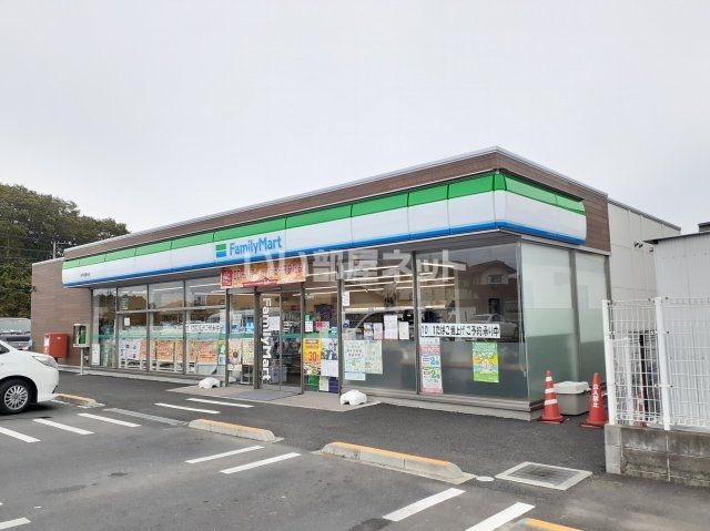 コンビニ　ファミリーマート 水戸双葉台店（コンビニ）まで757m