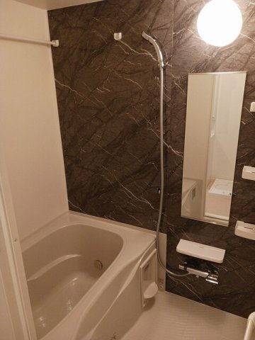 バス・シャワールーム　お風呂です