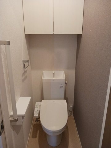 トイレ　ゆったりとした空間のトイレです