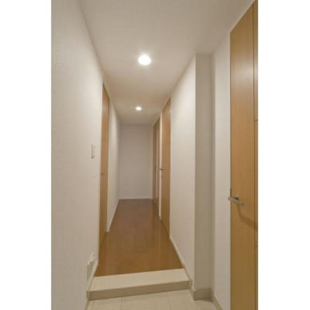 玄関　※写真は同タイプ住戸です。