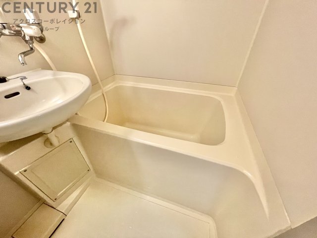 バス・シャワールーム　シンプルで機能的なユニットバスです！