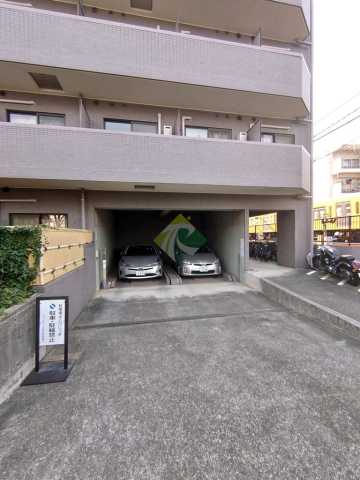 駐車場　ガラ・ステージ目白