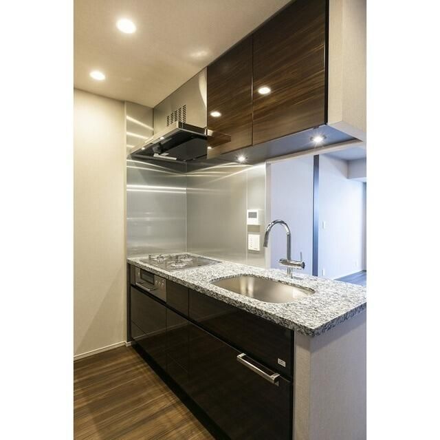 キッチン　※別部屋参考写真