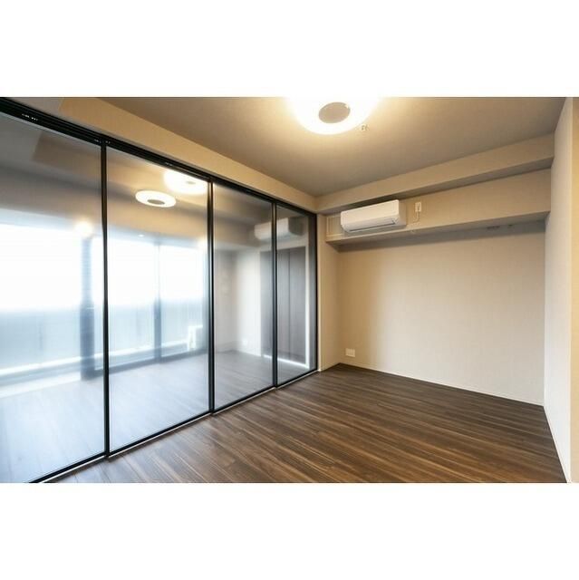 居室・リビング　※別部屋参考写真