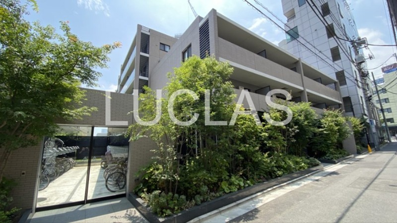 建物外観　『想いの先を照らし出す。』信頼が必要だからこそ、弊社へお任せ