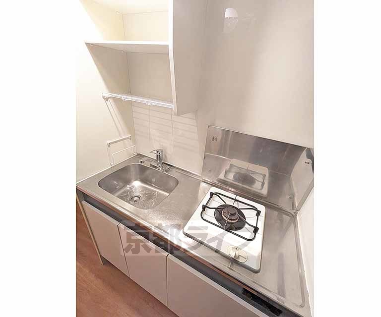 キッチン　コンパクトなガスキッチンですよ