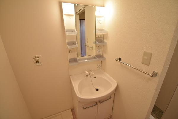 洗面設備　同仕様写真