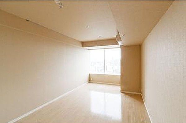 居室・リビング　※別部屋の参考写真です。