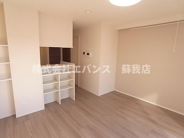 居室・リビング　ゆったり過ごせる居間です