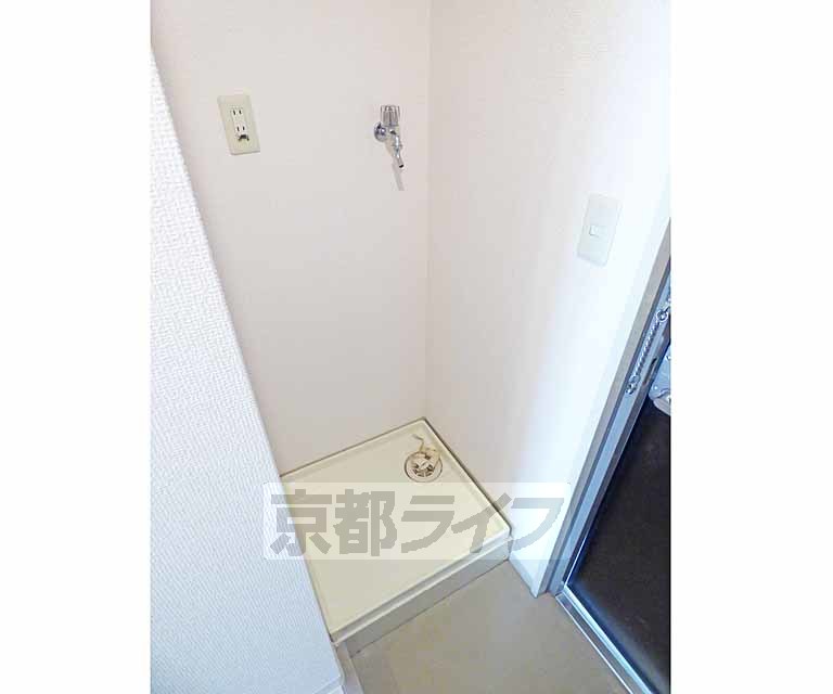 その他設備　洗濯機が置けます。