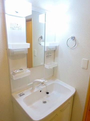 洗面設備　広い洗面スペース