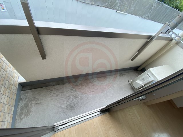 バルコニー　専用の収納スペースです