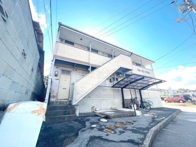 建物外観　外観は落ち着いています
