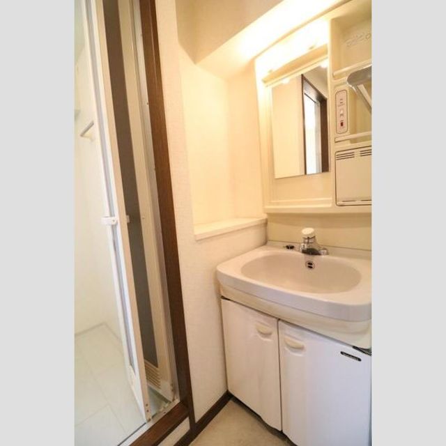 洗面設備　【洗面化粧台】別部屋写真の為、現状優先