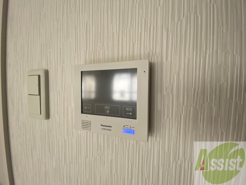 セキュリティ　ＴＶモニター付インターホンです。来客者の顔が見えるので安心！