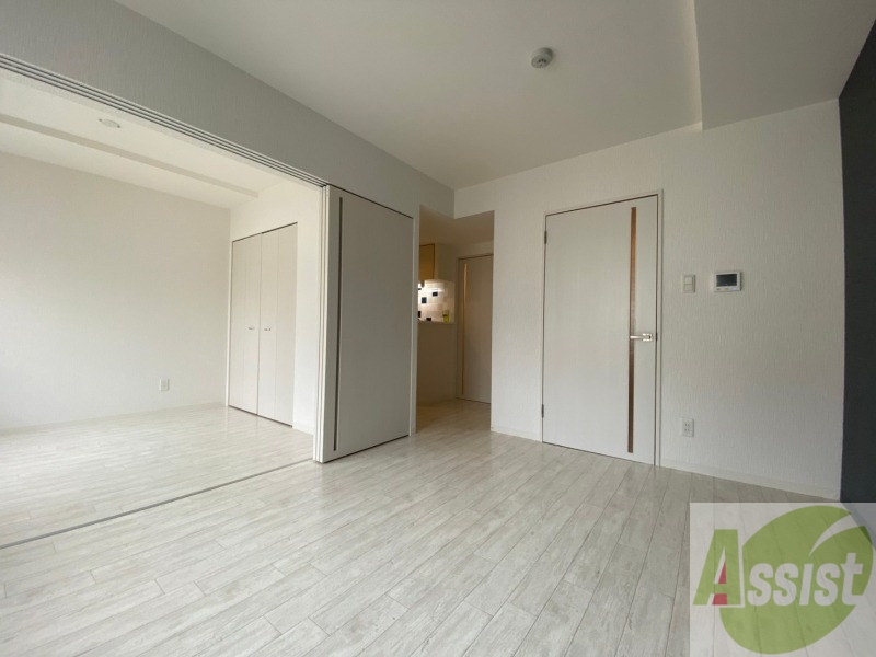 居室・リビング　広くてキレイなお部屋が広がっていて、充実した生活が送れそう。