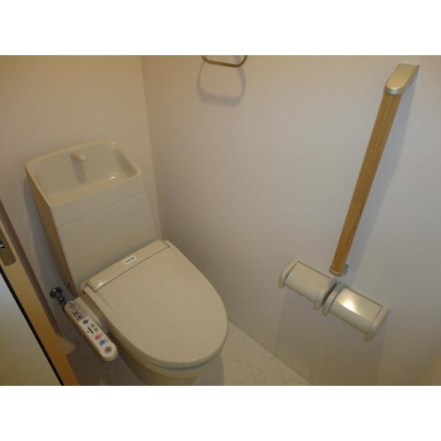 トイレ　写真はイメージの為現状とは異なります