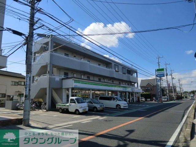 コンビニ　ファミリーマート（コンビニ）まで460m