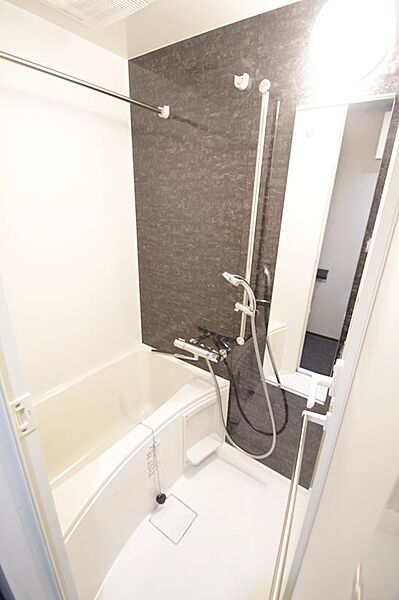 バス・シャワールーム　【女性のお一人暮らしでも安心のセキュリティ♪】