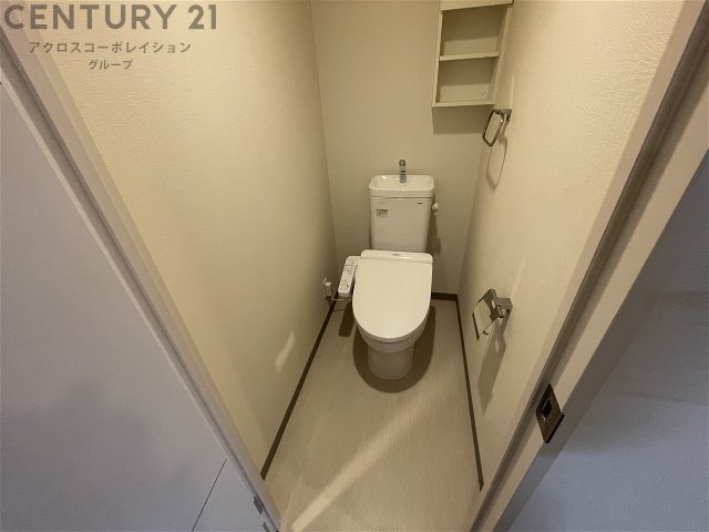 トイレ　温水洗浄便座機能付き♪