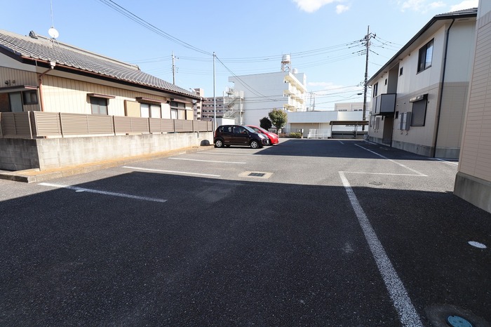 駐車場　駐車場