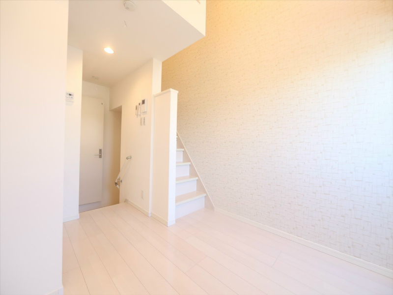 その他　洋室6.4帖　上階ロフト2.9帖（収納でも部屋でも使えます）