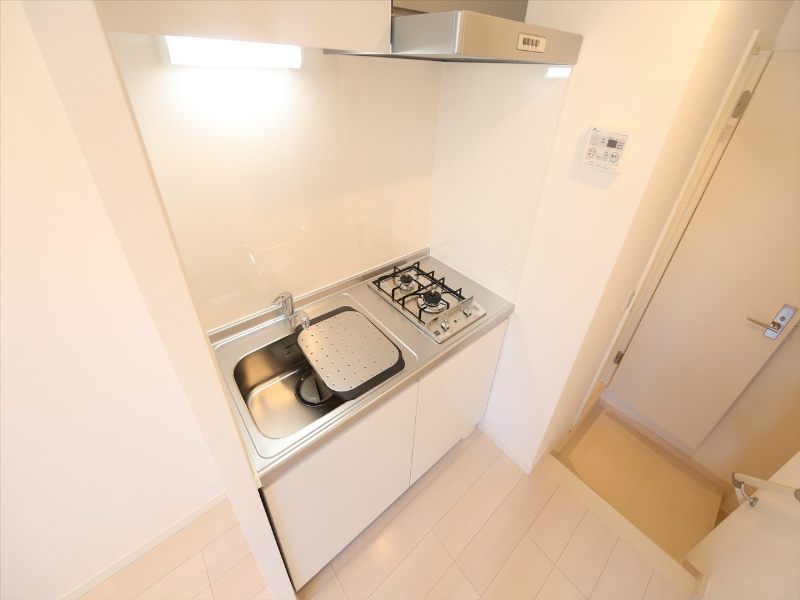 キッチン　システムキッチン（ガス2口）冷蔵庫・レンジ等ご用意できます