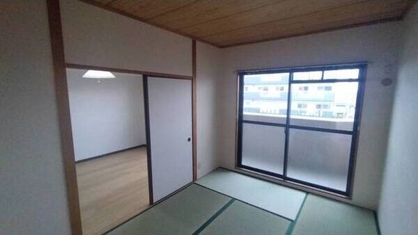 居室・リビング　和室がひろがる居住スペース