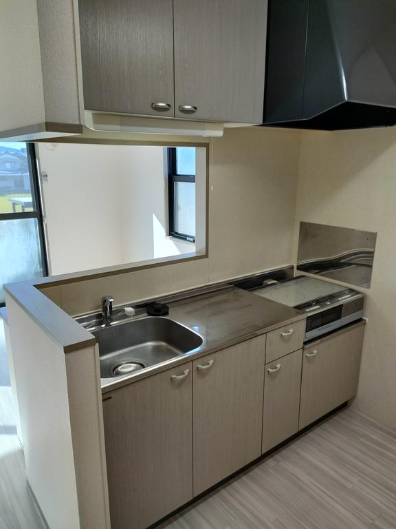 キッチン　IHクッキングヒーター